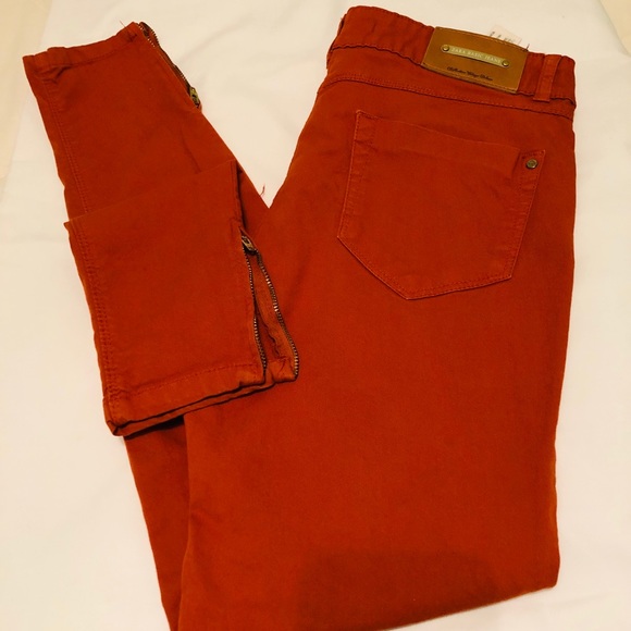 💥2/$25…ZARA PENCIL JEANS💥 - Picture 3 of 6
